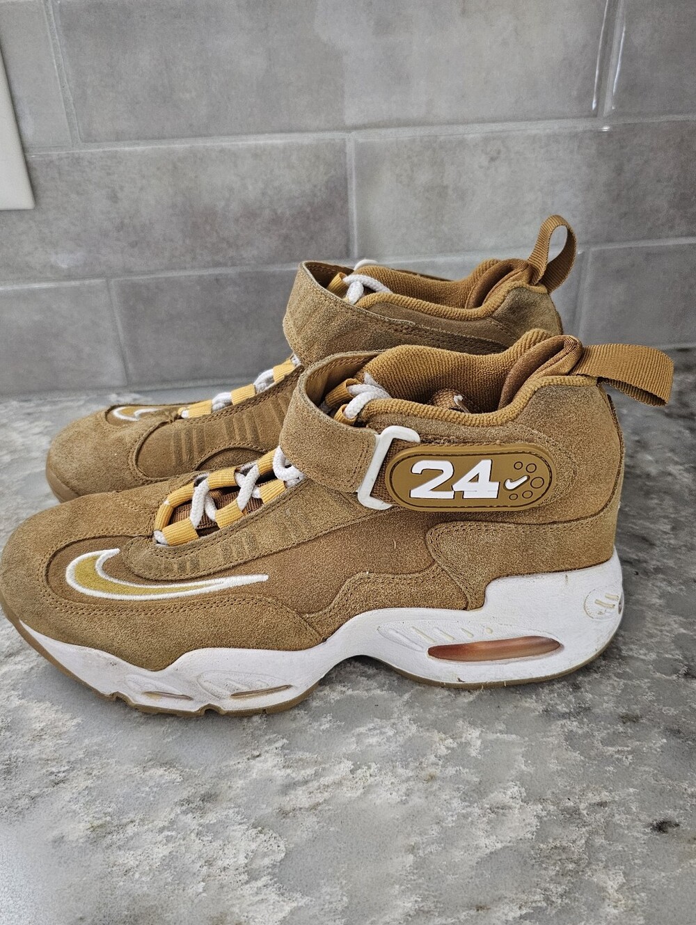 Nike Air Griffey Max 1 GS Wheat Tan Brown Gold 5.5Y Women’s 7 Sneaker DO6685-700